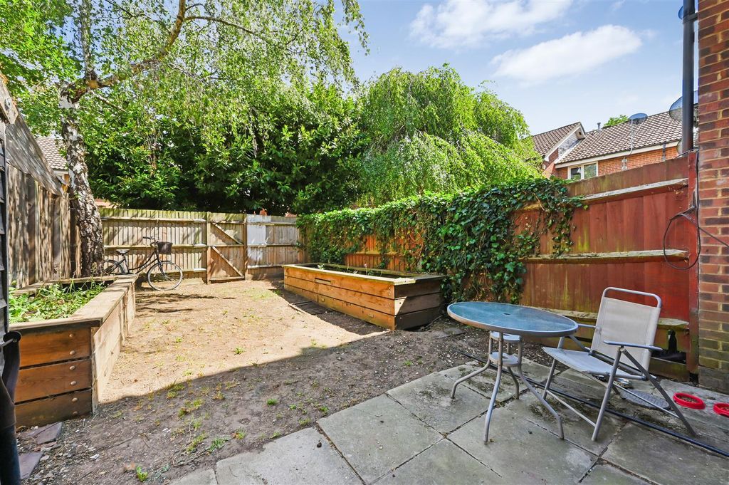Property photo 3 of 12
