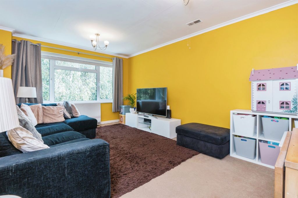 Property photo 2 of 12