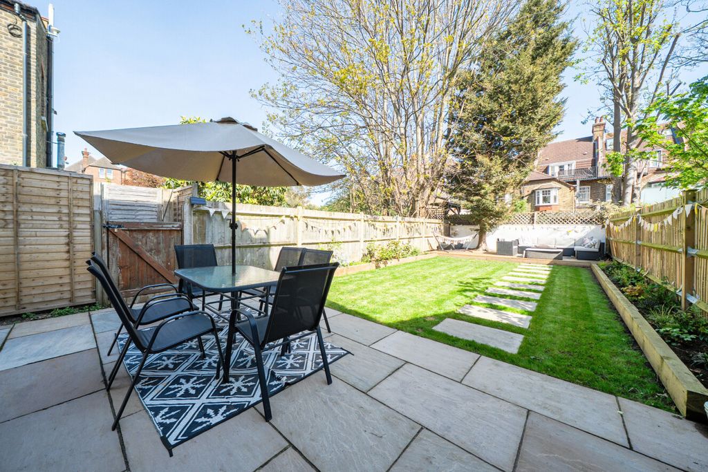 Property photo 2 of 11 1439906-7-69d6758...