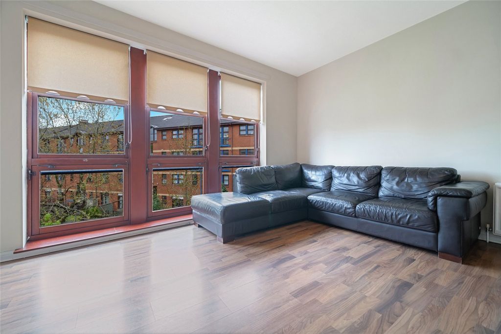 Property photo 2 of 21 Picture No. 07