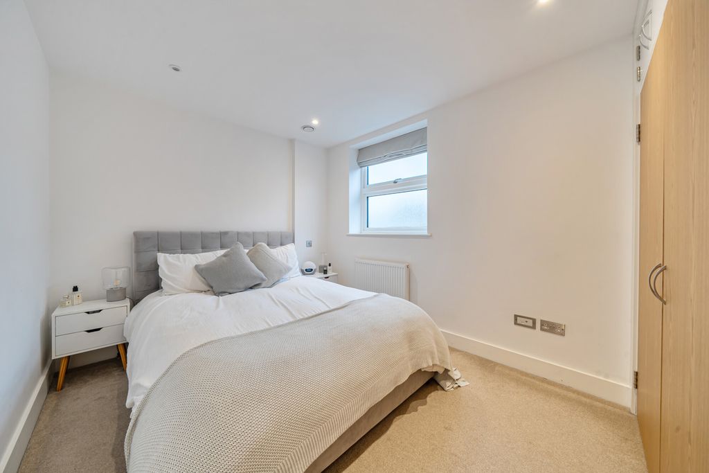 Property photo 3 of 15 Bedroom