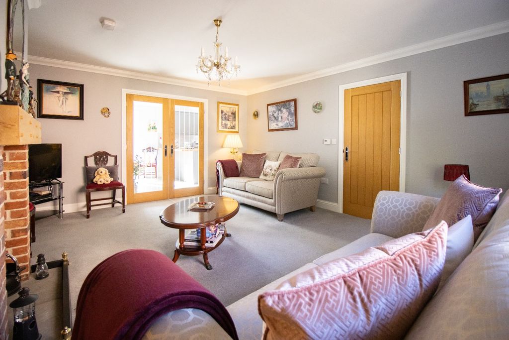 Property photo 3 of 21 3513417