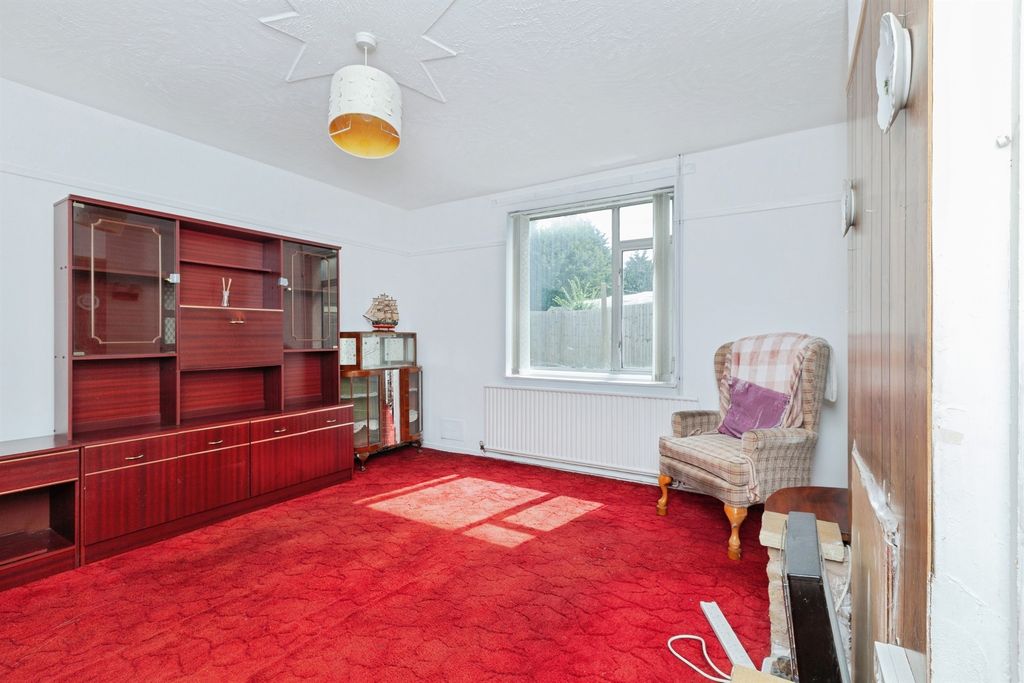 Property photo 3 of 20