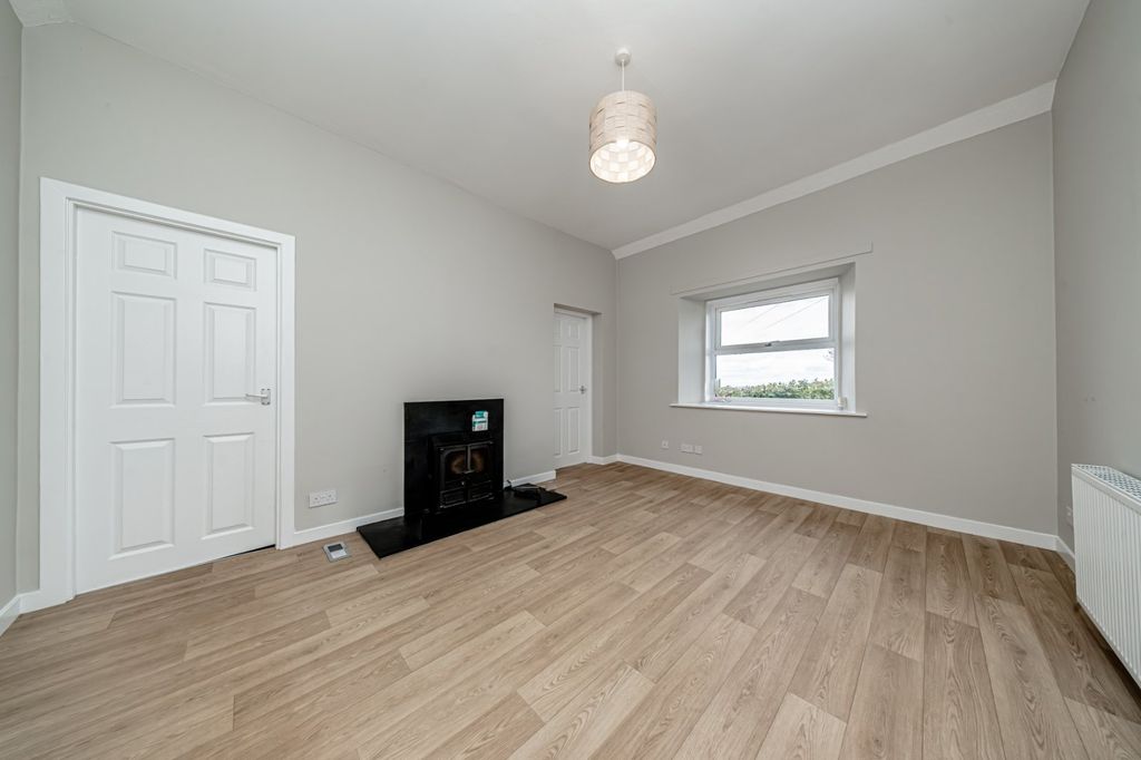 Property photo 2 of 19 Picture 2