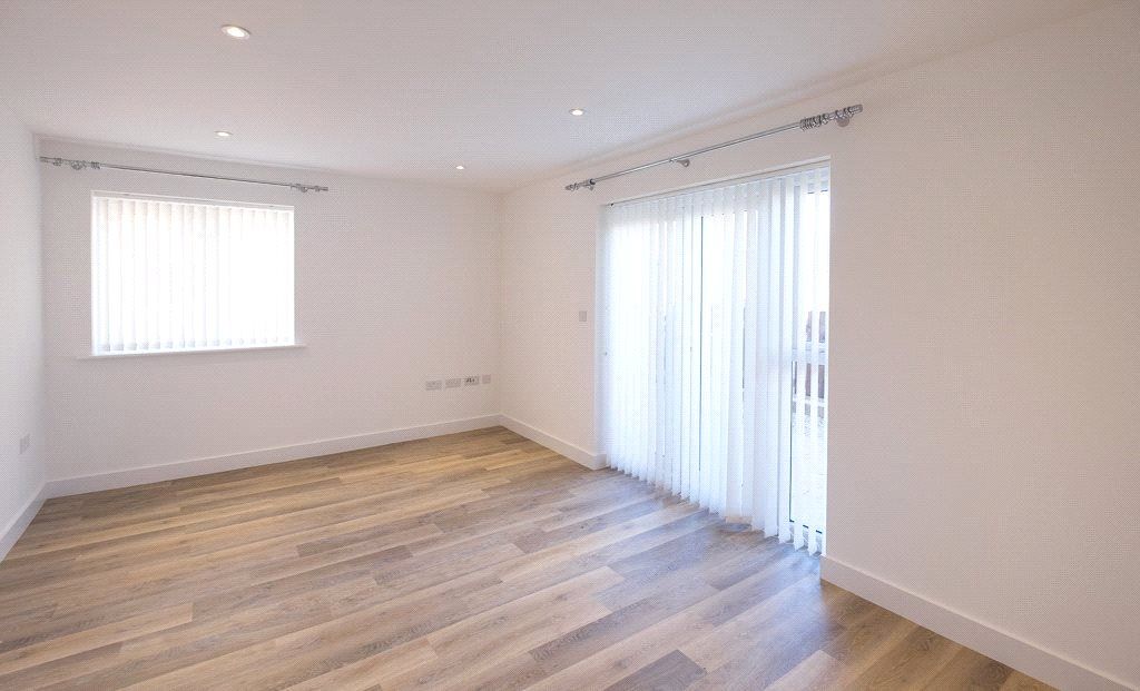Property photo 3 of 11 Picture No. 27