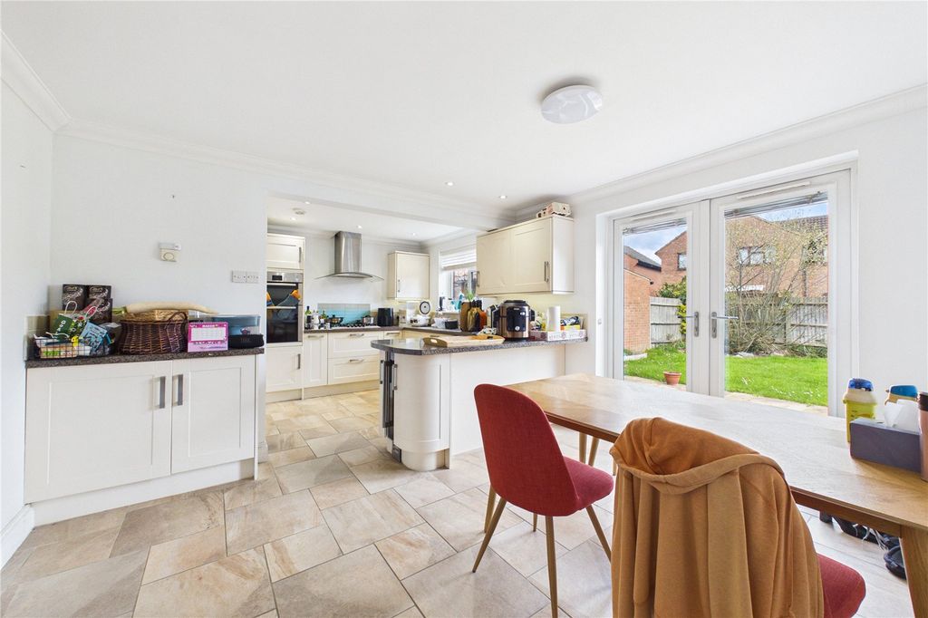 Property photo 2 of 19 Kitchen/Diner