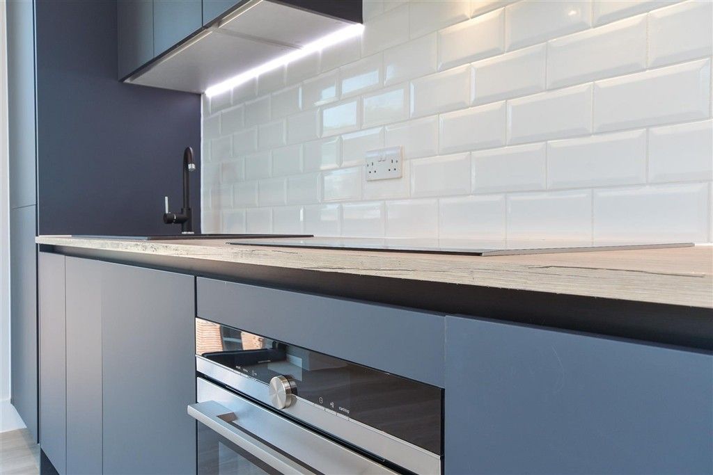 Property photo 2 of 13 Feature Shot