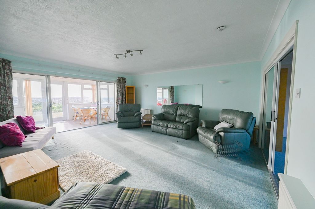 Property photo 2 of 15 Living Room