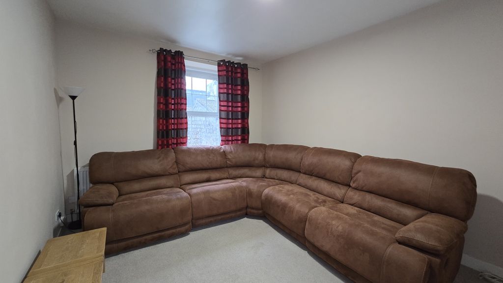 Property photo 2 of 9 Image 1