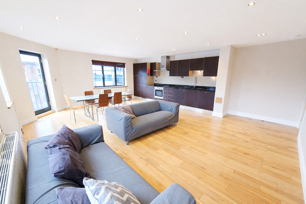 Property photo 3 of 14