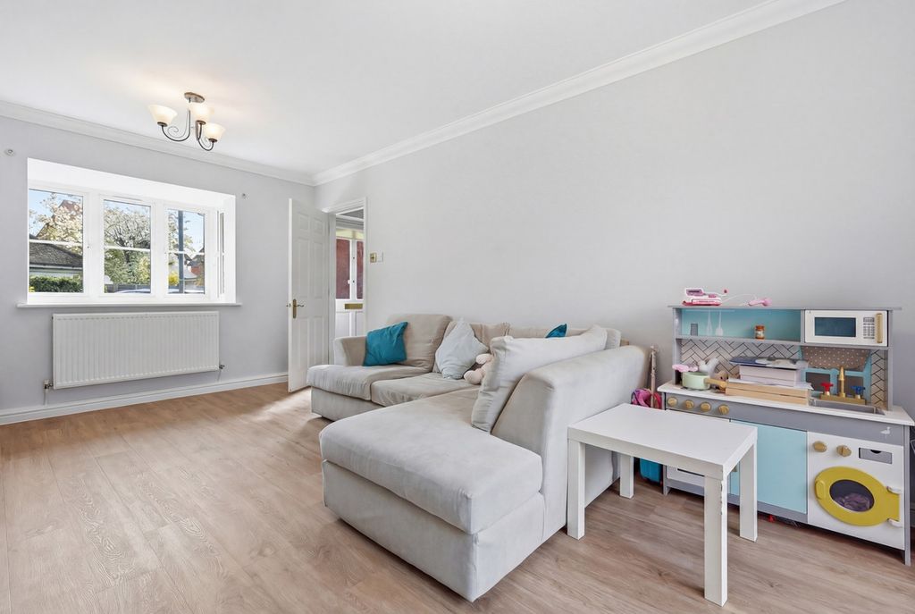 Property photo 2 of 30