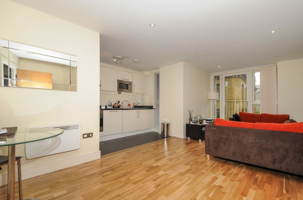 Property photo 2 of 7 Picture No. 01