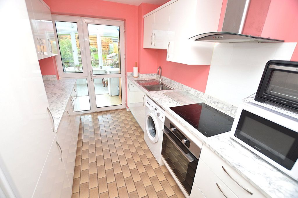 Property photo 2 of 11 2 - Kitchen