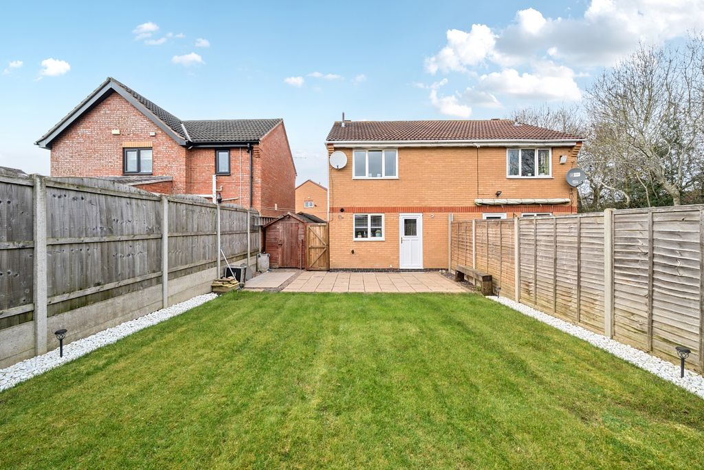 Property photo 3 of 15 1422362-3-69A728E423Aa4