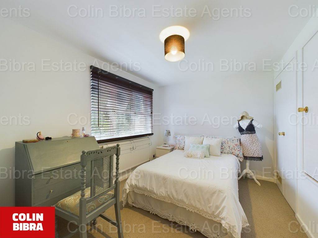 Property photo 1 of 8 Cam02538G0-Pr0328-Still004