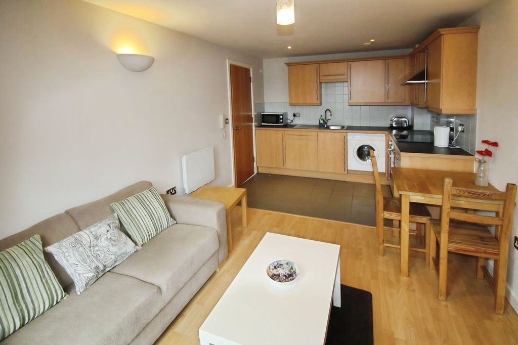 Property photo 2 of 5 Picture No. 09