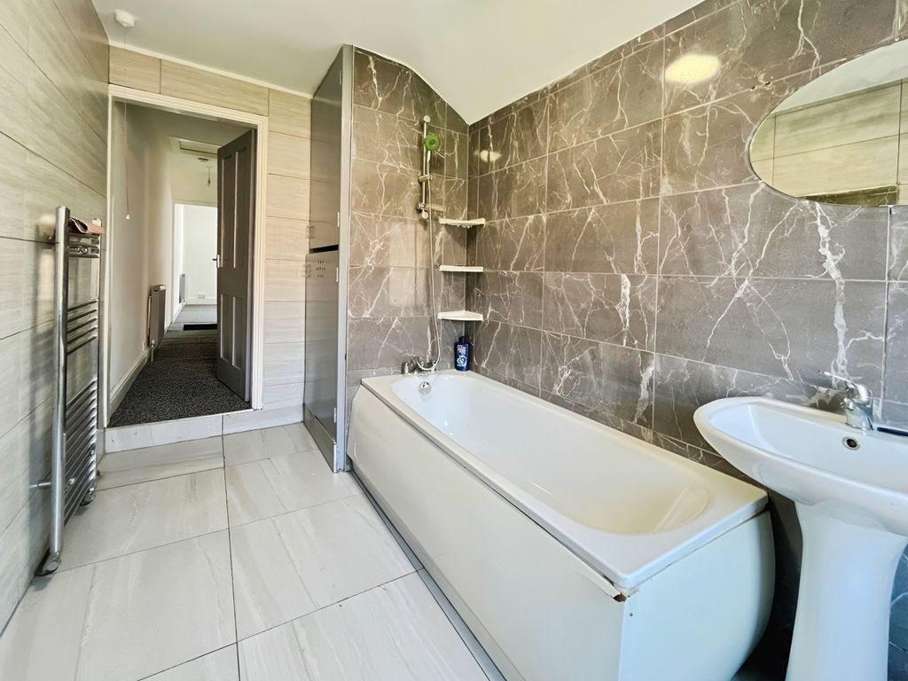 Property photo 2 of 17 65Ea0A1d-Whatsapp 20Image 202025-08-08 20At 2011.4