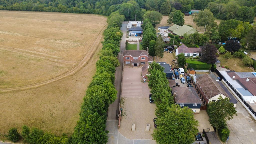 Property photo 3 of 33 5382522