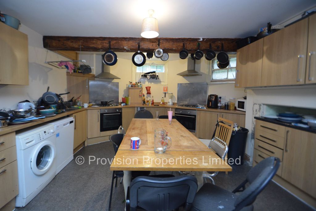 Property photo 1 of 14 Photo
