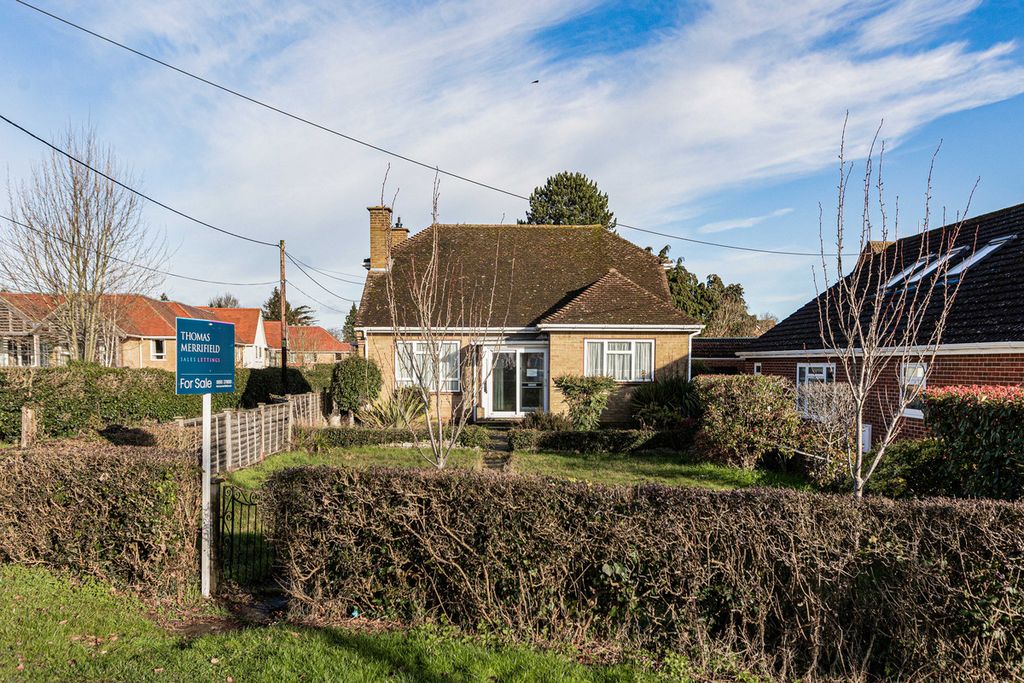 Property photo 1 of 34