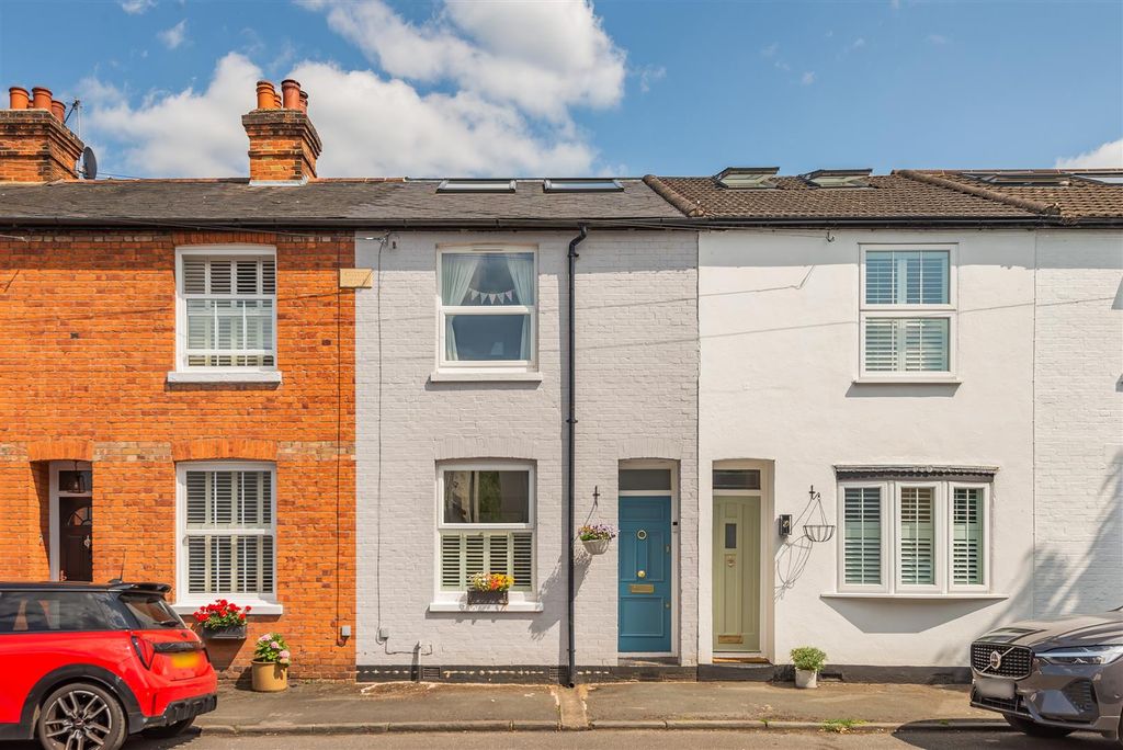 Property photo 1 of 23 8653382-Exterior09.Jpg