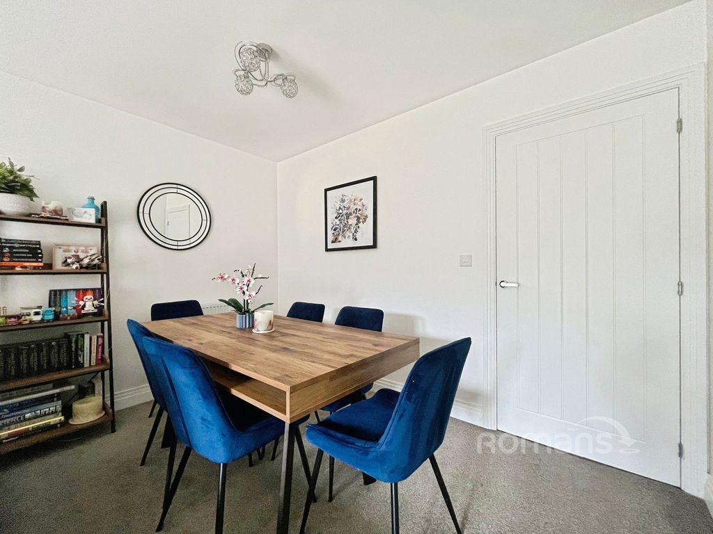 Property photo 3 of 12 Pbox-Img.Jpg