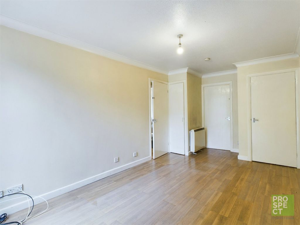 Property photo 2 of 7 Picture No. 07