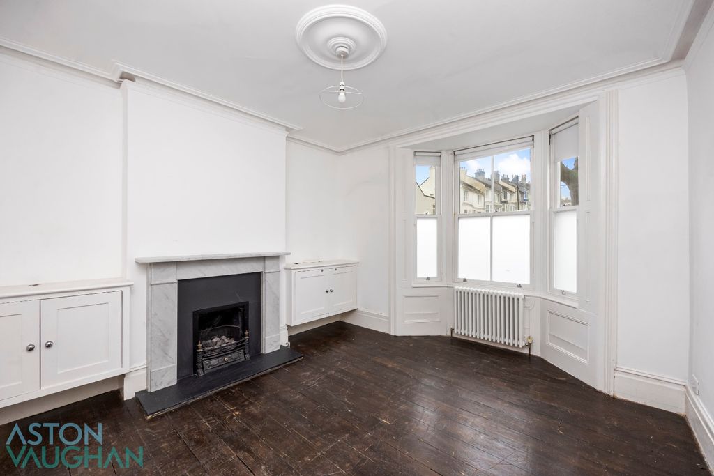 Property photo 3 of 18 4687342