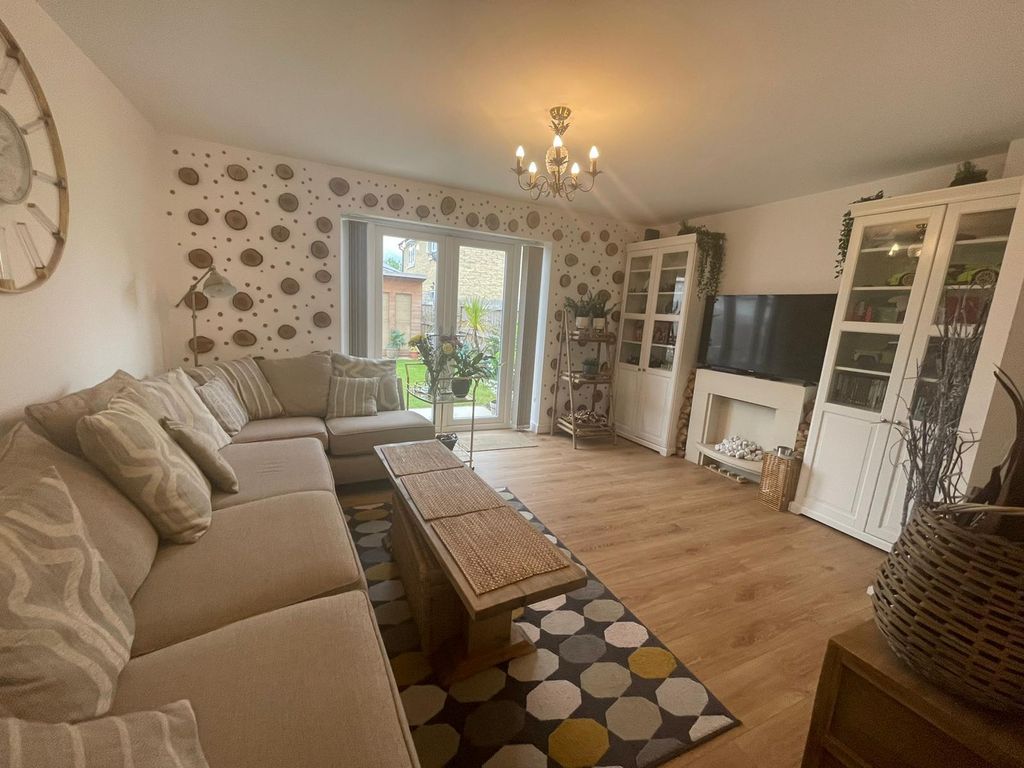 Property photo 1 of 12 Image