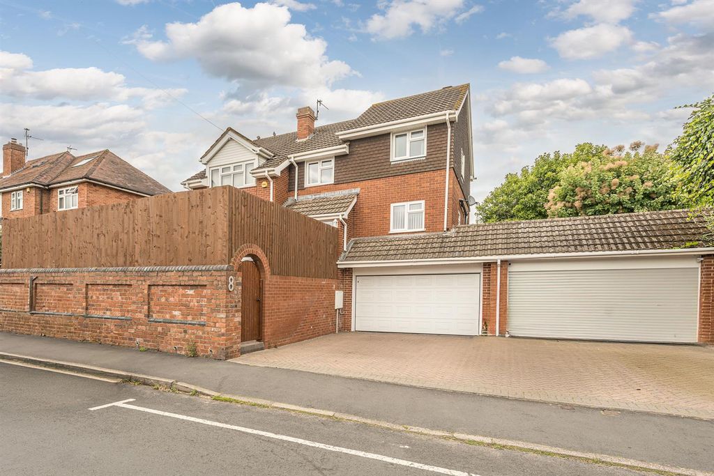 Property photo 1 of 38