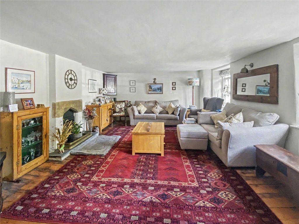 Property photo 2 of 14 Drawing Room