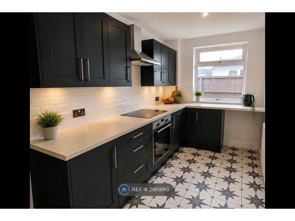 Property photo 1 of 2
