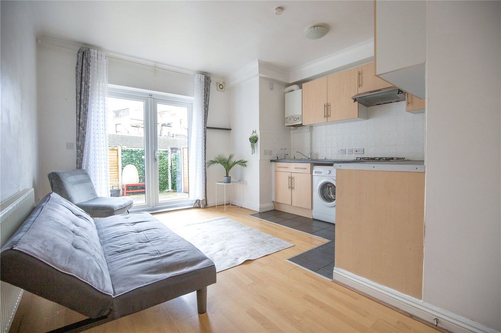 Property photo 1 of 10 Picture No. 19