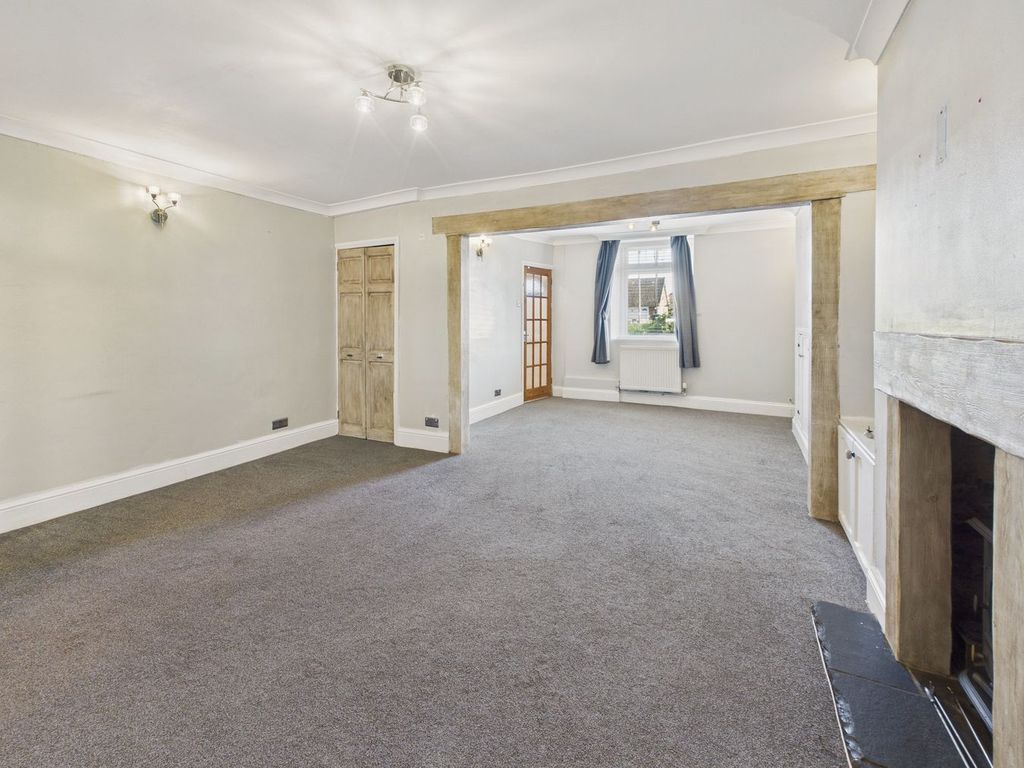 Property photo 3 of 21