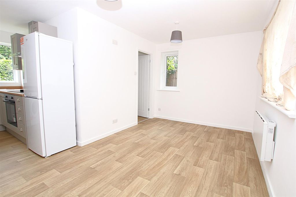 Property photo 3 of 6 Img_0339.Jpg