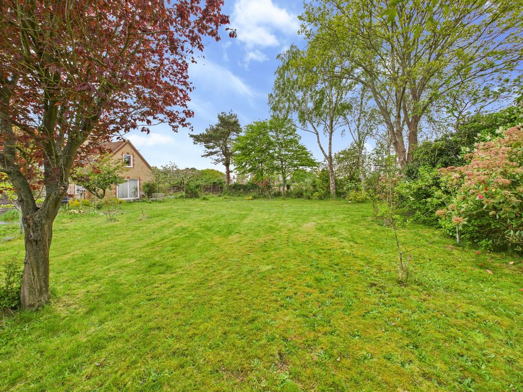 Property photo 3 of 8
