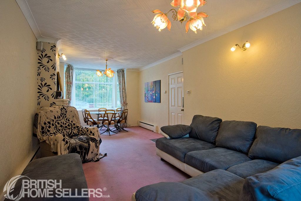 Property photo 3 of 23 Picture No. 02
