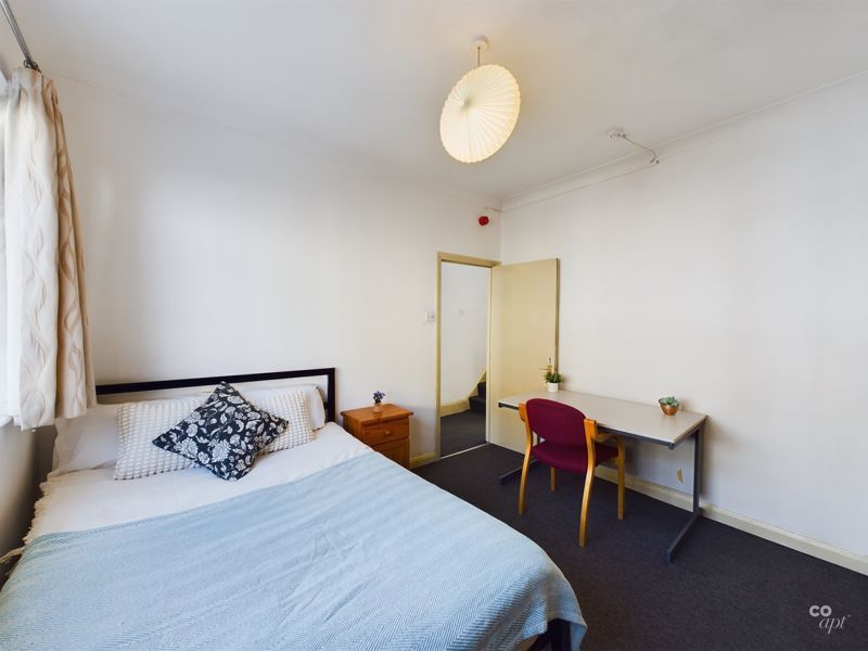 Property photo 1 of 14 Bedroom 1