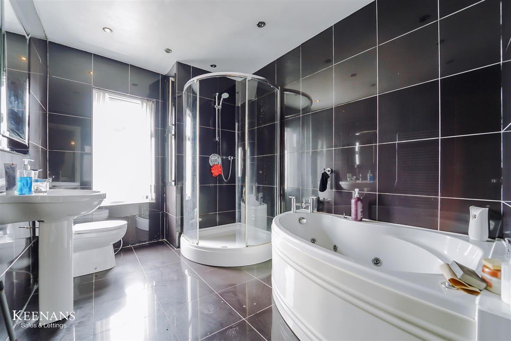 Property photo 3 of 21 9.Jpg