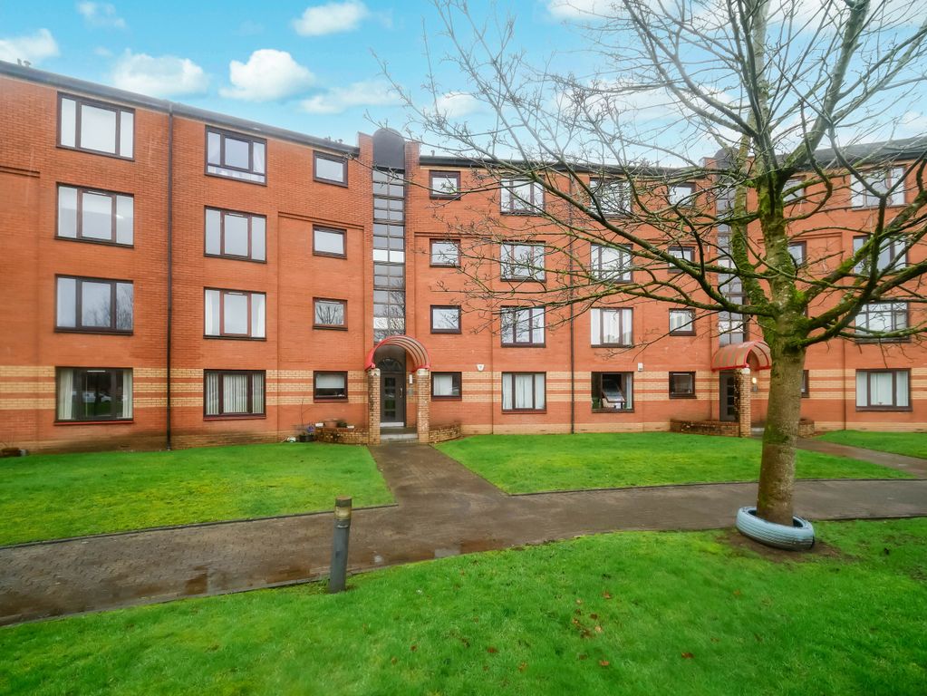 Property photo 1 of 18