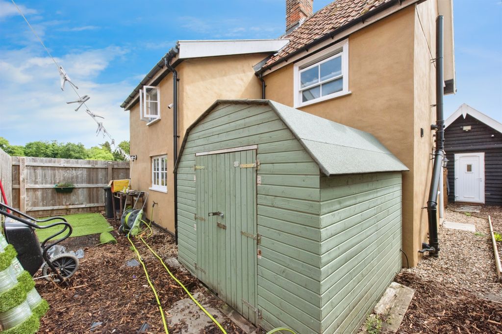 Property photo 3 of 17