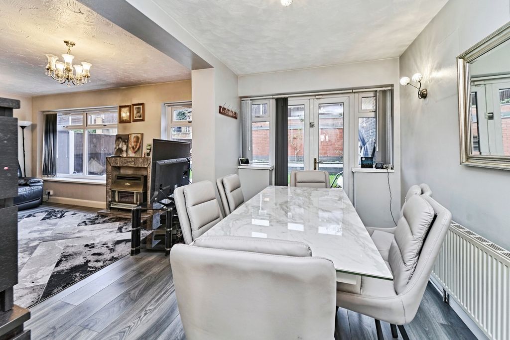 Property photo 3 of 20 Pbox-Img.Jpg