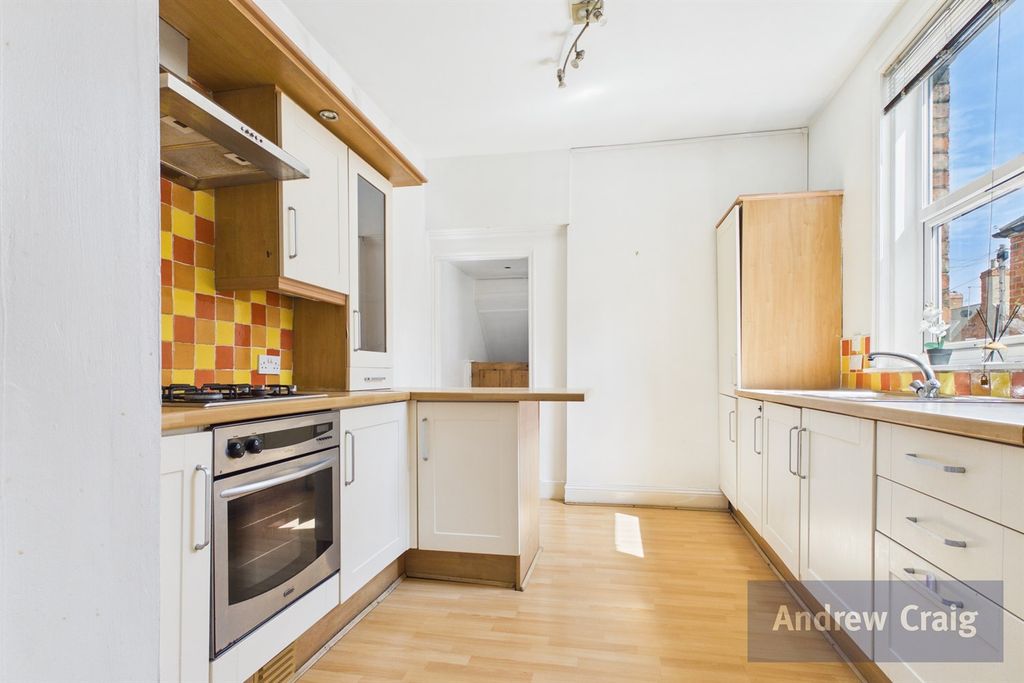 Property photo 1 of 17 (Main)