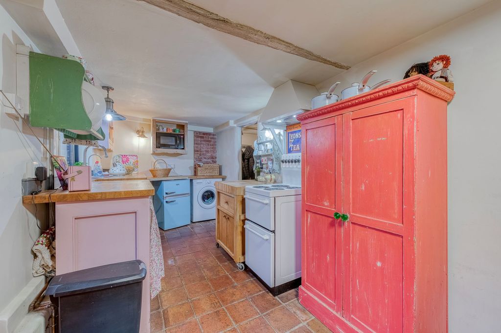 Property photo 3 of 14