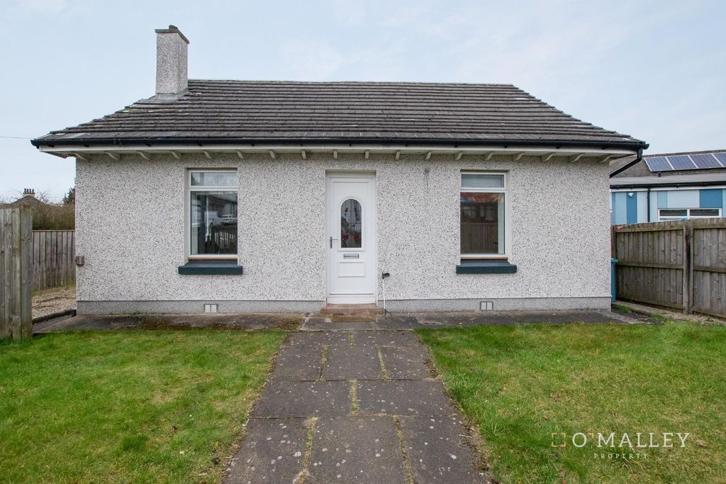 Property photo 1 of 17 External