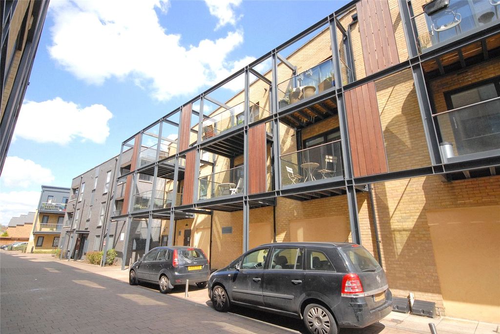 Property photo 1 of 13 Front