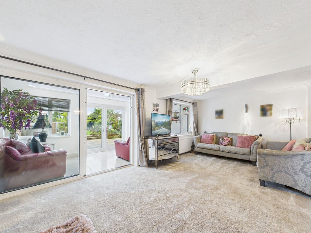 Property photo 3 of 36