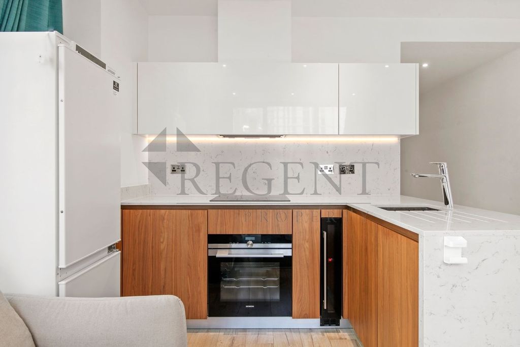 Property photo 3 of 13 Kitchen