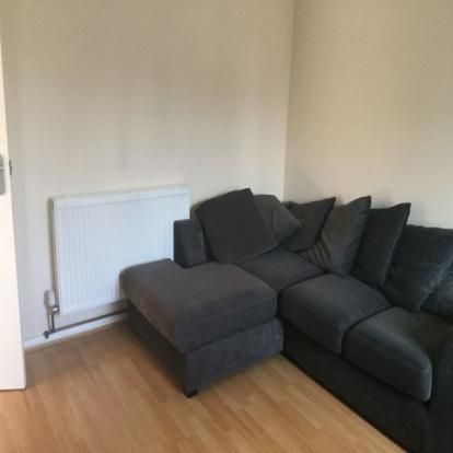 Property photo 3 of 6 A1F213E5-0623-40A8-A