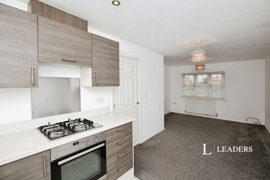 Property photo 3 of 9 Pbox-Img.Jpg